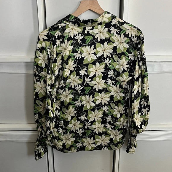 Alice + Olivia Julius Collared Blouse & Olivia Bootcut Pant in Leaf Green - Picture 5 of 8